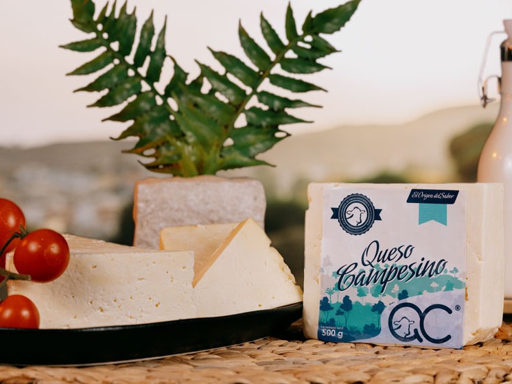Queso campesino Del Cedral